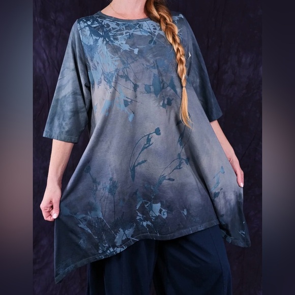 Blue Fish Wander Tunic - Favorite Grey Blue Print - Picture 3 of 5